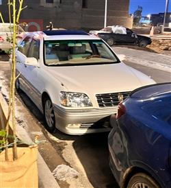 تۆیۆتا کراون